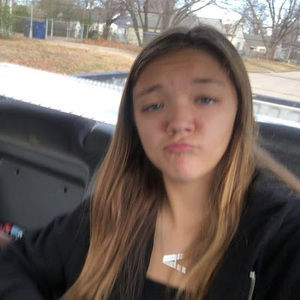 Meet your Posher, Avery